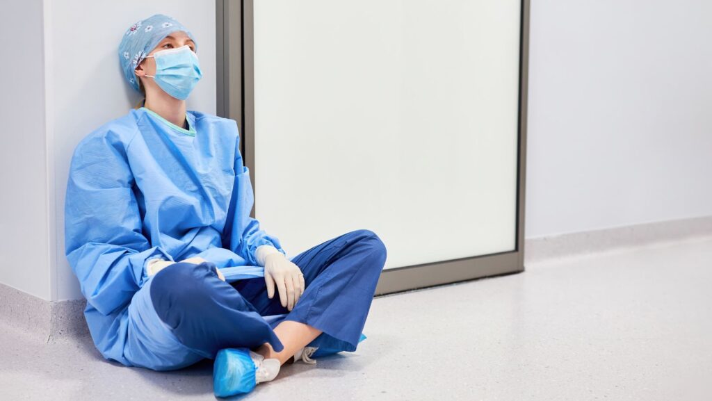 estrés laboral en sector salud